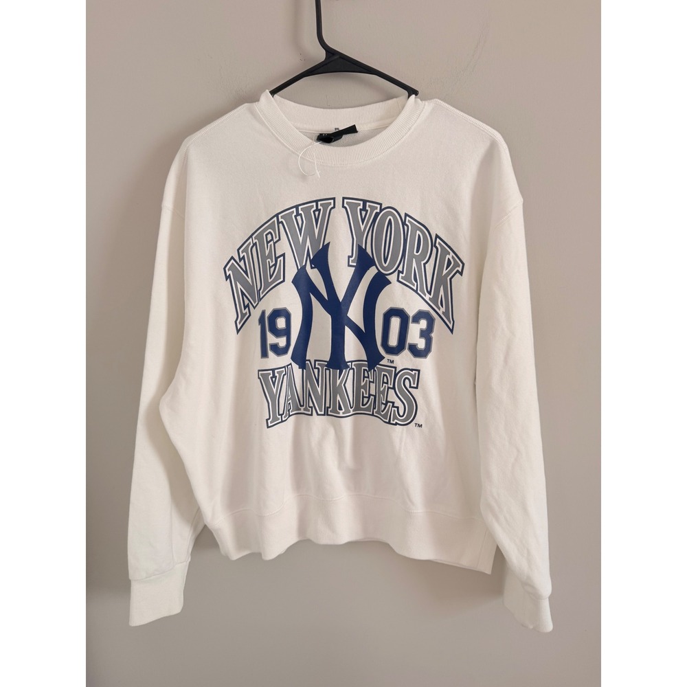 PacSun The Wild Collective New York Yankees Sweatshirt Women XS Cream MLB Crew